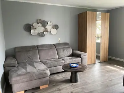Ein Sitzbereich in der Unterkunft Ferienwohnung OstseeStrandLäufer 3