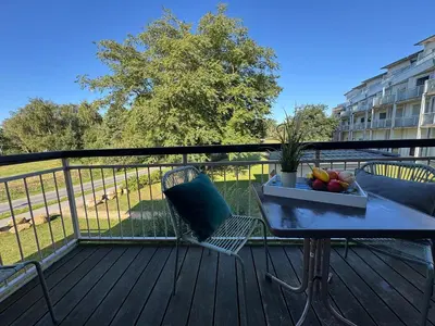 Ein Balkon oder eine Terrasse in der Unterkunft Käptn Brass Villa 2 App 4 Seestern