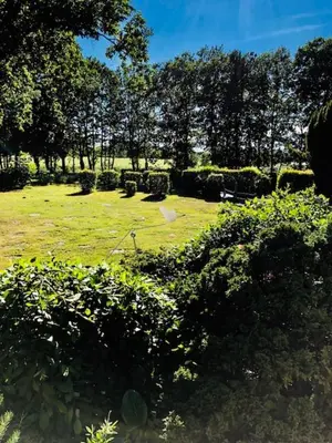 Ein Garten an der Unterkunft Hotel-Marks-Garni