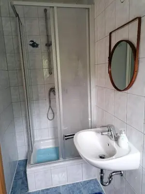Ein Badezimmer in der Unterkunft Ferienwohnung 1 Am Park