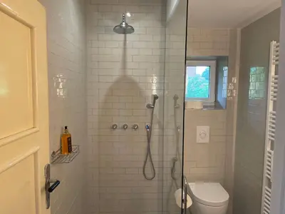 Ein Badezimmer in der Unterkunft Apartment im Kranich Hotel