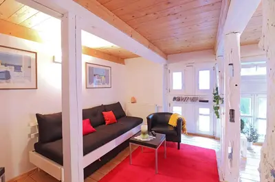Ein Sitzbereich in der Unterkunft Ferienhaus- die KATE in Barth am Bodden