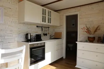 Küche/Küchenzeile in der Unterkunft Ostsee Tiny Haus Rotkehlchen