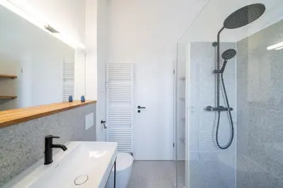 Ein Badezimmer in der Unterkunft Apartment Blausand