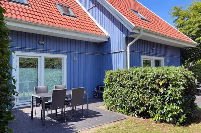 Ein Garten an der Unterkunft Alter Schwede Haus 2