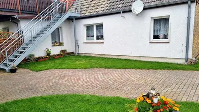 Ein Garten an der Unterkunft Ferienwohnung Feldblick
