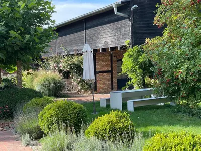 Ein Garten an der Unterkunft Ferienwohnung DREI Hof Himmelgrün
