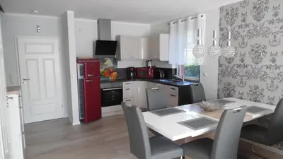 Küche/Küchenzeile in der Unterkunft Ferienhaus-Windflüchter Hirtenweg 3B