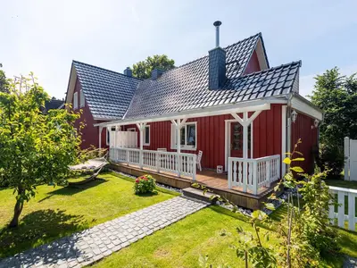 Ein Garten an der Unterkunft Ostseeklang