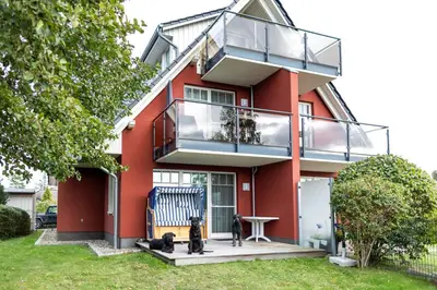 Das Gebäude in dem sich die Ferienwohnung befindet