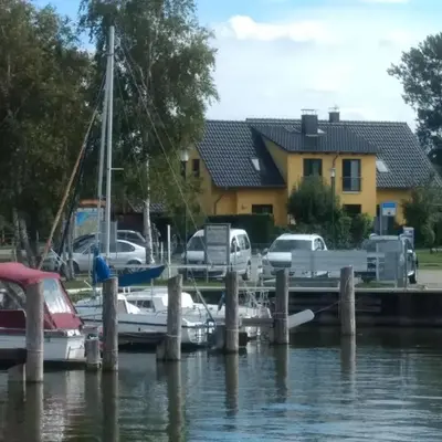 Ferienhaus am Bodden 50m vom Saaler Bodden entfernt