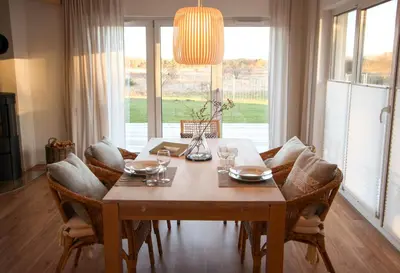 Ein Sitzbereich in der Unterkunft Ferienhaus Redensee