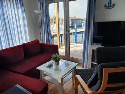 Ein Sitzbereich in der Unterkunft FLOATING HOUSES - 