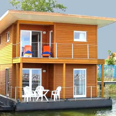 FLOATING HOUSES - 