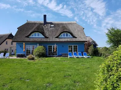 Ein Garten an der Unterkunft Daniela 2