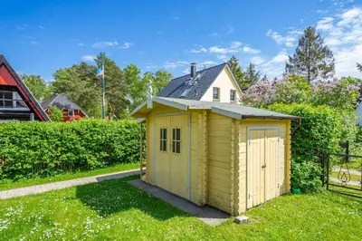 Das Gebäude in dem sich das Ferienhaus befindet
