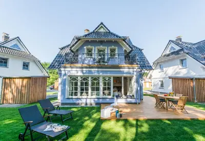 Ein Garten an der Unterkunft Bornhaus für 7 Personen