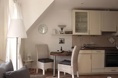 Küche/Küchenzeile in der Unterkunft Godeke Michels Ferienwohnung 24 Seestr5b