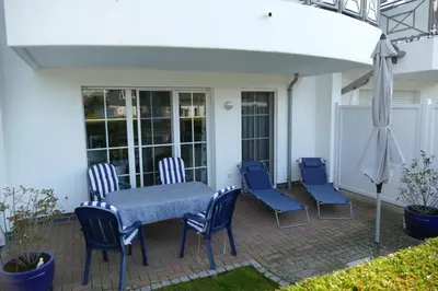 Ein Patio oder anderer Außenbereich in der Unterkunft FeWo BrickeWE 2