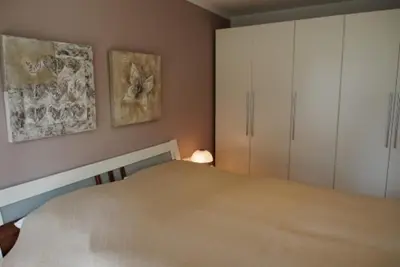 Ein Bett oder Betten in einem Zimmer der Unterkunft Ferienwohnung 1 Rämel 20