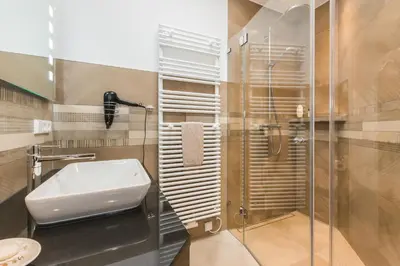 Ein Badezimmer in der Unterkunft Victoria Luna Penthouse No 10 Strandstrstr48