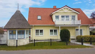 Das Gebäude in dem sich die Ferienwohnung befindet