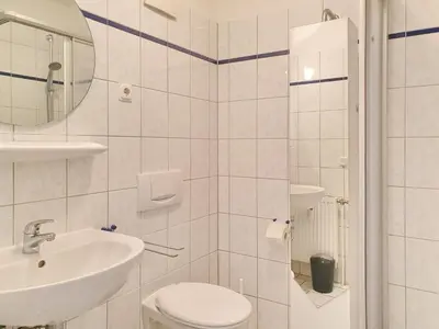 Ein Badezimmer in der Unterkunft Das Gelbe vom Darss 2