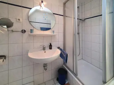 Ein Badezimmer in der Unterkunft Das Gelbe vom Darss 8