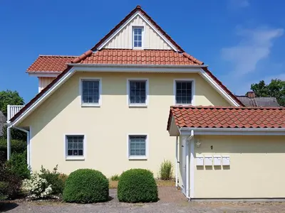 Das Gebäude in dem sich die Ferienwohnung befindet