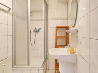 Ein Badezimmer in der Unterkunft Romantischer Winkel Fewo 60b 4