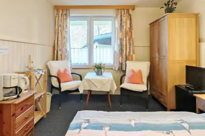 TV/Unterhaltungsangebot in der Unterkunft Bobert kleines Ferienzimmer
