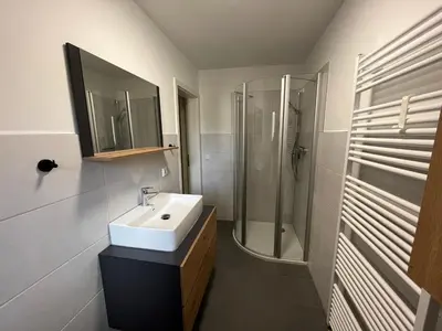 Ein Badezimmer in der Unterkunft FeWo ZENO I