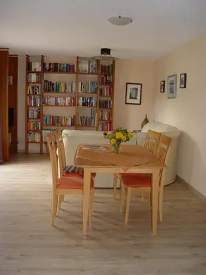 Die Bibliothek in der Ferienwohnung