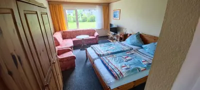 Ein Sitzbereich in der Unterkunft Ferienwohnung 