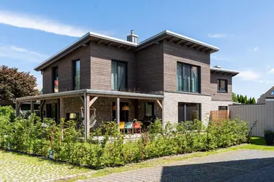 Ein Garten an der Unterkunft Grüngedacht