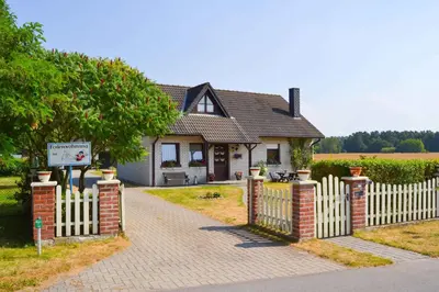 Das Gebäude in dem sich die Ferienwohnung befindet