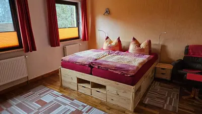 Ein Bett oder Betten in einem Zimmer der Unterkunft Ferienunterkünfte Haus Hanni
