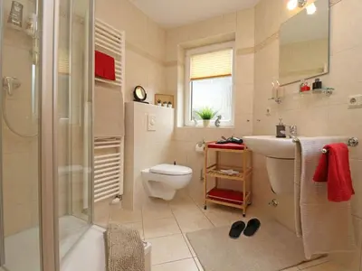 Ein Badezimmer in der Unterkunft Apartment in Ostseebad Ahrenshoop