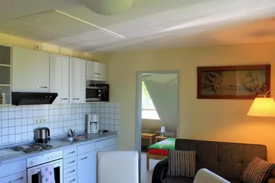 Küche/Küchenzeile in der Unterkunft Ferienwohnung Apfelgarten am Pfarrgarten Starkow