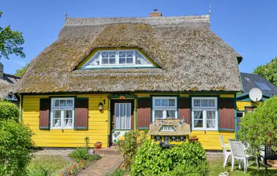 Das Gebäude in dem sich das Ferienhaus befindet