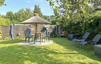 Ein Garten an der Unterkunft Ferienhaus Fuhlendorf