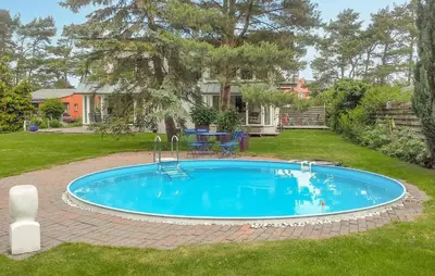 Der Swimmingpool an oder in der Nähe von Ferienwohnung Pruchten