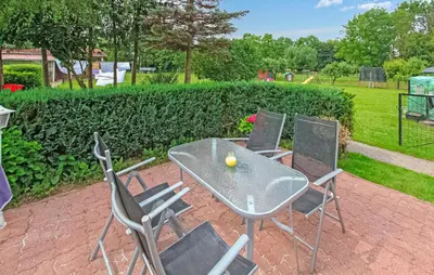 Ein Garten an der Unterkunft Ferienhaus Saal Ot Hessenburg
