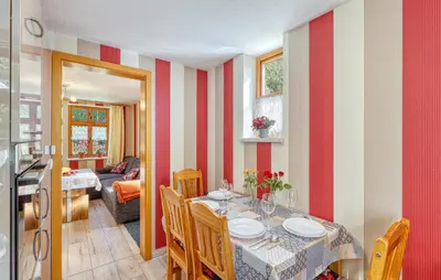 Ein Sitzbereich in der Unterkunft Ferienwohnung Bodstedt