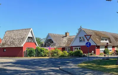 Das Gebäude in dem sich das Ferienhaus befindet