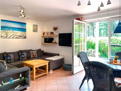 Ein Sitzbereich in der Unterkunft Achtern Diek 12c - Wohnung 3