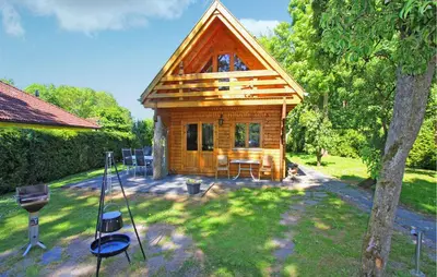 Ein Garten an der Unterkunft Ferienhaus Bartelshagen Ii