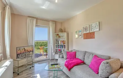 Ein Sitzbereich in der Unterkunft Ferienwohnung Fuhlendorf