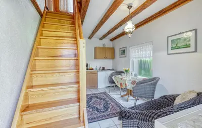 Ein Sitzbereich in der Unterkunft Ferienhaus Bodstedt