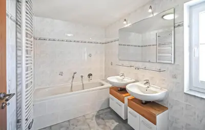 Ein Badezimmer in der Unterkunft Ferienwohnung Fuhlendorf
